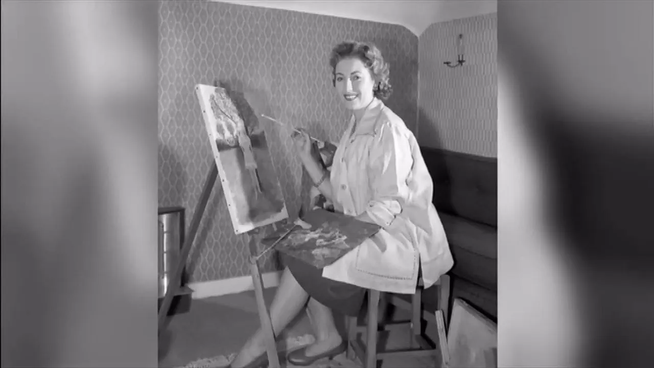 Dame Vera Lynn (1917 - 2020) and her artworks (UK) - ITV News - 10th January 2022