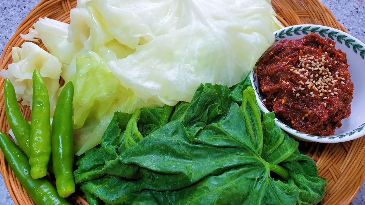 양배추와 호박잎 쌈 삶기와 된장양념장