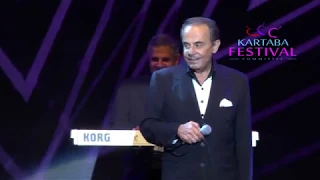 الموسيقار ملحم بركات يغضب من أحد المصورين خلال آخر مهرجان أحياه قبل وفاته دندنها