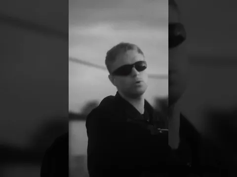 Flips właśnie wjechał na "Ostatni Peron" 🚃 Sprawdź najnowszy singiel wraz z klipem