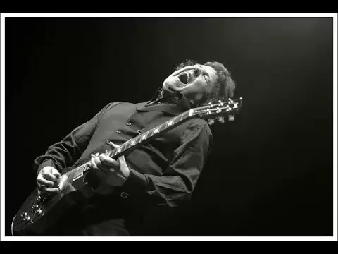 Download MP3 Gary Moore - The Loner - Live at Hammersmith Odeon