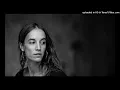 Jaume Bosquet diu el poema "Absurd" de Blanca Llum Vidal.