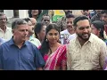 Download Lagu ആഡംബരം ഇല്ലാതെ  സാധാരണക്കാരെ പോലെ വിവാഹ ദിവസം കാർത്തിക് സൂര്യ സ്വീകരണത്തിന് #karthiksoorya