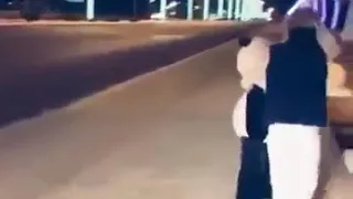 اني الحزن بعيد الحب محد حبل هديه ولا حد جبل دوب 