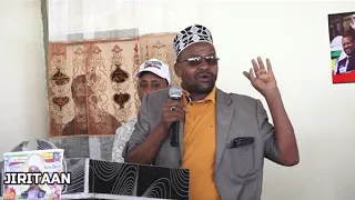 Suldaan Ka Waramaya Sida Taliskii Cabdi Iley Uu Gacanta Ugu Dhigay Hogaanka Reeraha 