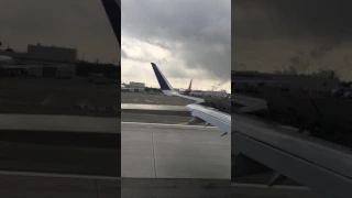 JetBlue flight 287 landing in LAX