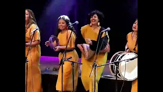 البت بيضا وانا اعمل ايه 