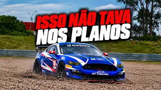 Fui para fora da pista com o mustang em Brasília - ‹Diego Higa›