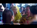 ANISA RAHMA. CINCIN PERMATA BIRU. OM ULTRAS INDONESIA