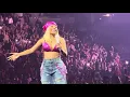 Download Lagu Nicki Minaj - Starships (Live) 4K