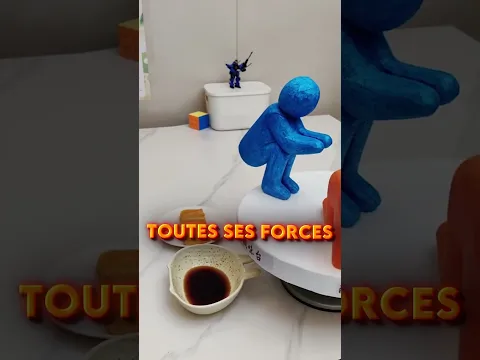 DES STATUES TOURNANTES PIÈGENT SON REPAS AVEC DES SAUCES BIZARRES ! 😱🗿