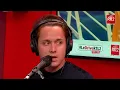 Tim Dup interprète "Juste pour te plaire" dans #LeDriveRTL2