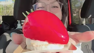 Nyobain makanan Lucu