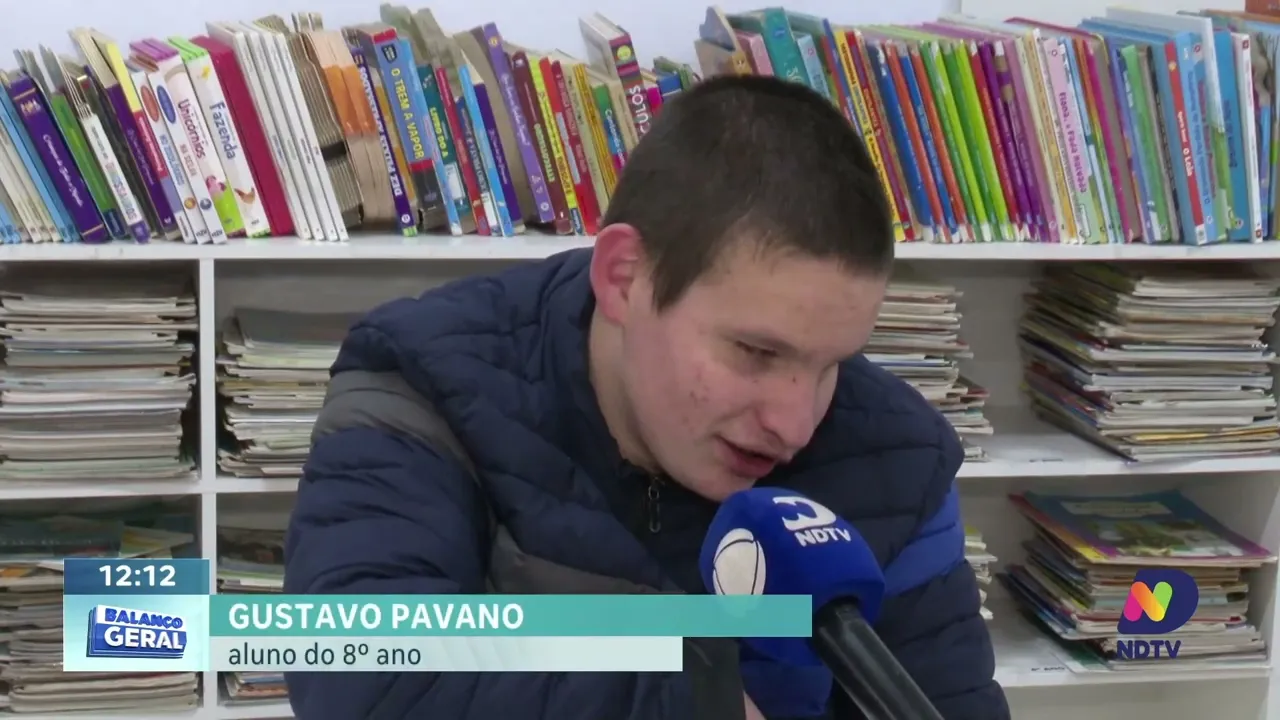 Projeto em Xaxim Leva Audiolivros a Alunos com Deficiência Visual