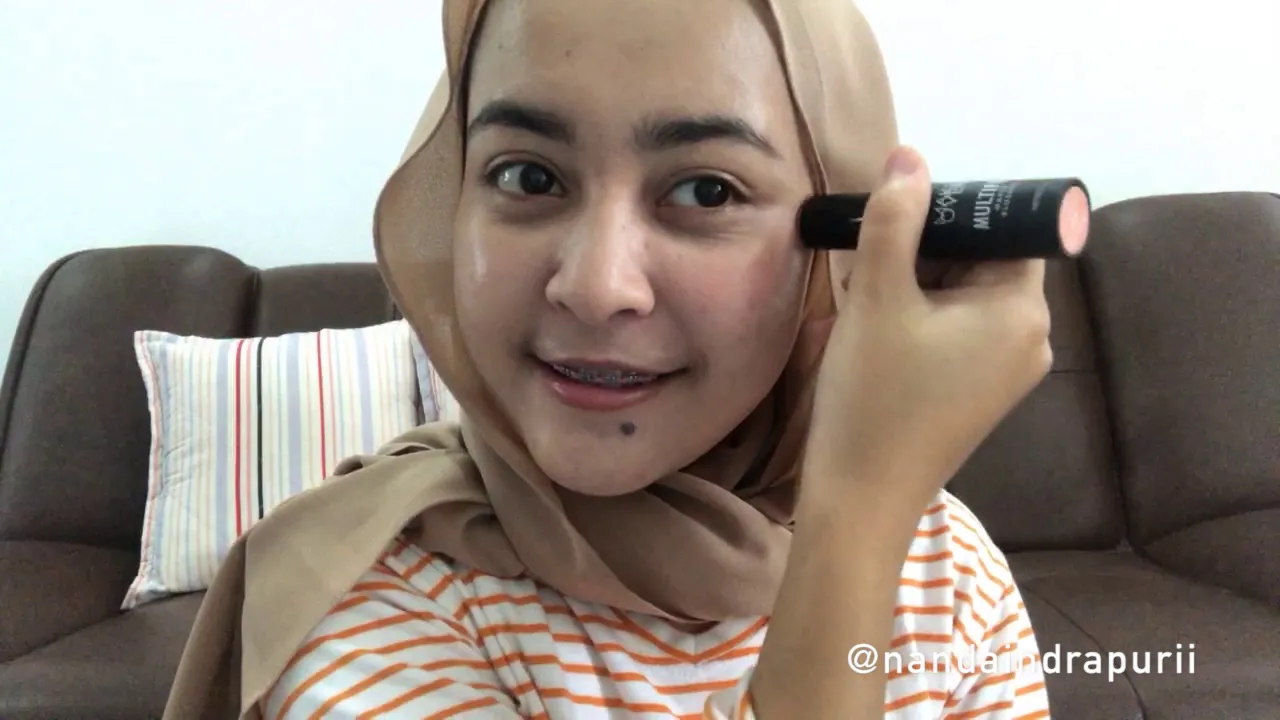 Berikut sekilas produk makeup dari natasha... Untuk detailnya ada di next videoku ya guys... Jangan . 