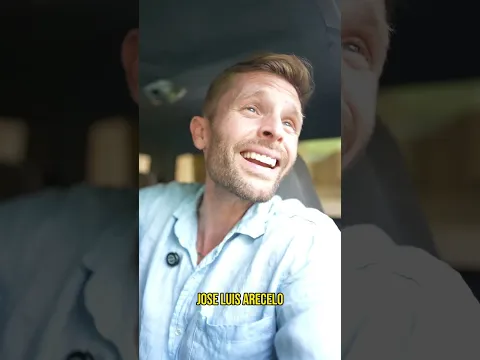 Pedir comida en inglés y terminar felicitando al mesero por su inglés, jaja.