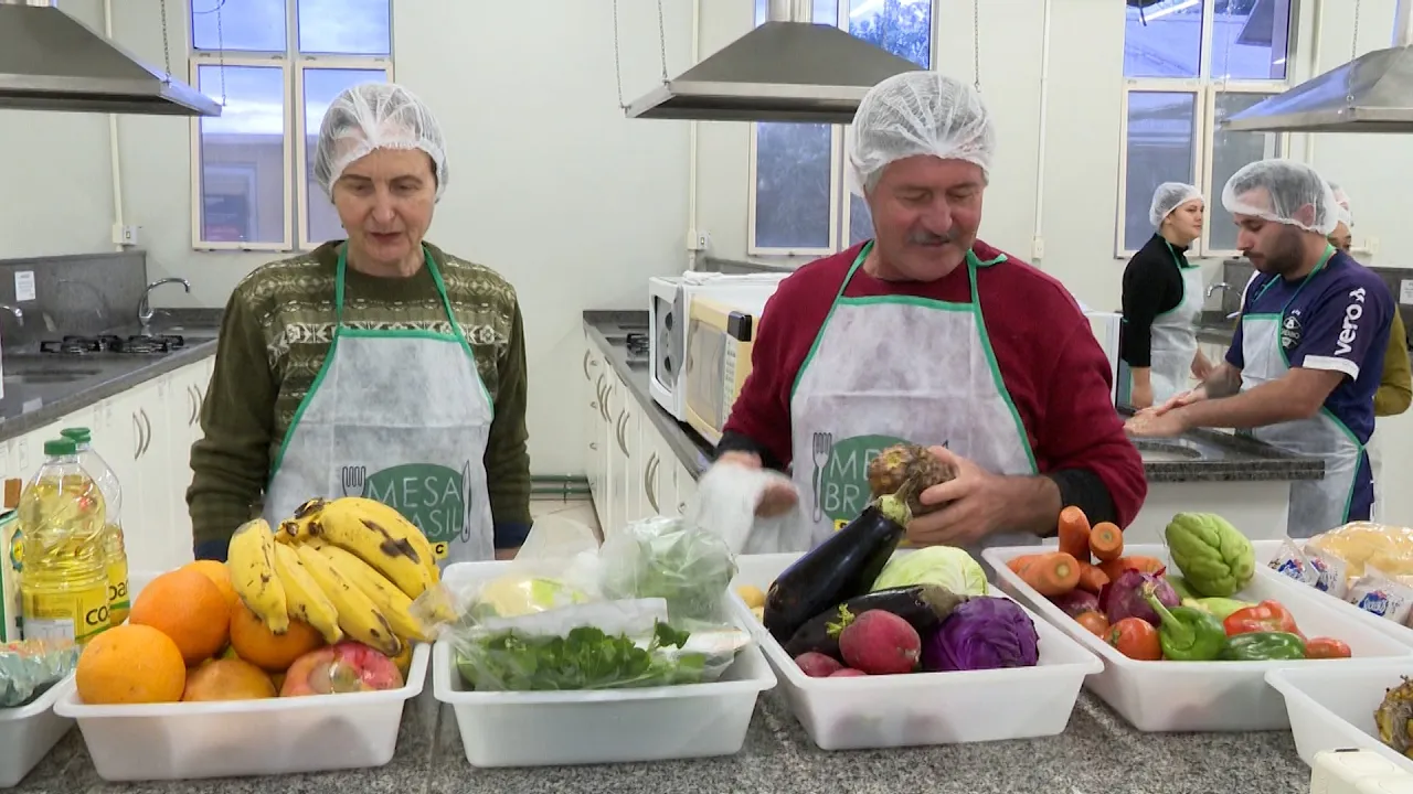 Cozinheiros voluntários participam do 11º Festival de receitas do Mesa Brasil