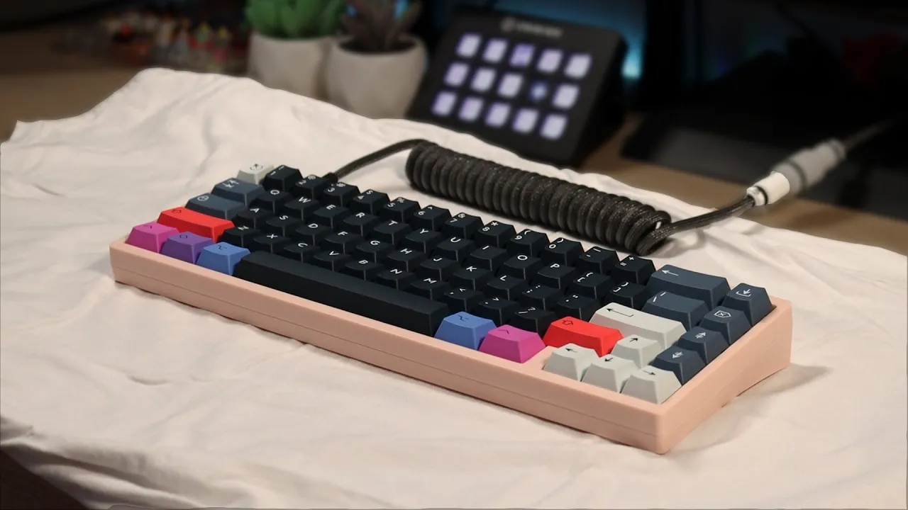 Outline Video How to Build a Thocky Keyboard!