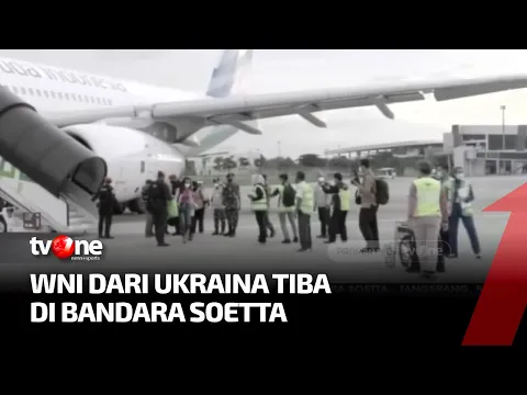 Menlu Sambut Kedatangan WNI dari Ukraina