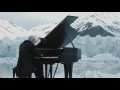 Video di Greenpeace holds a historic performance with pianist Ludovico Einaudi on the Arctic Ocean (English)