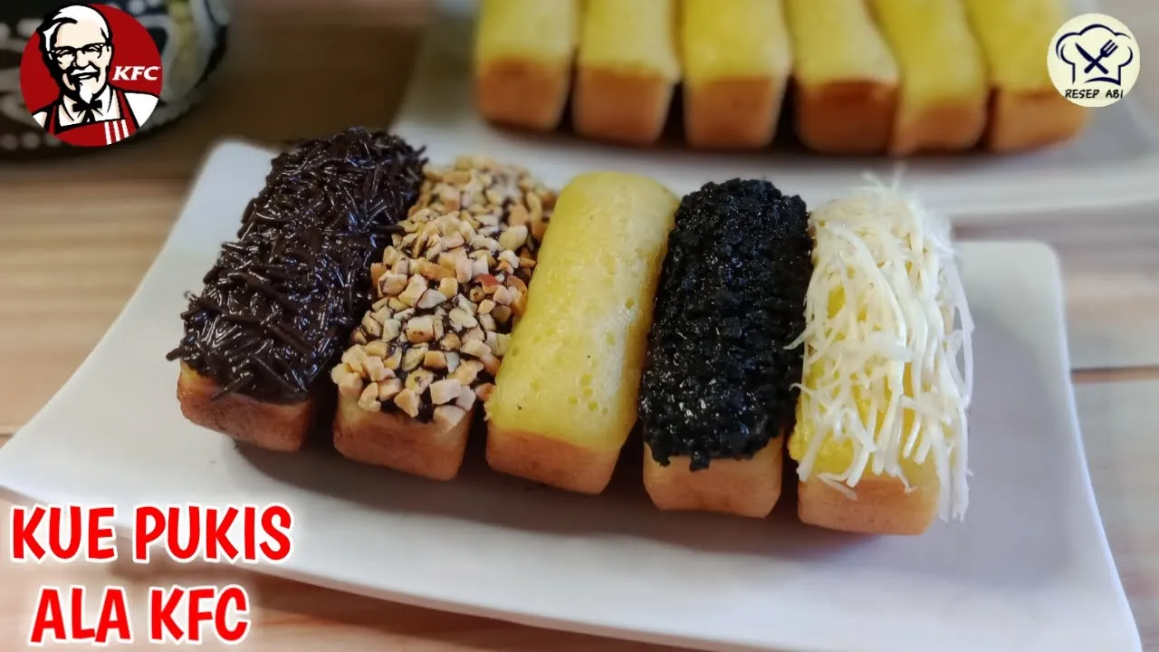 Kue Cubit Lumer Bahan : - 250 gr tepung terigu (25 sdm munjung) - 3 sdm gula pasir - 3 sdm margarin . 