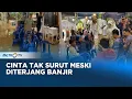 Lagu The Real 'Cinta Tak Pandang Situasi': Pernikahan di Kudus Tetap Digelar Meski Banjir