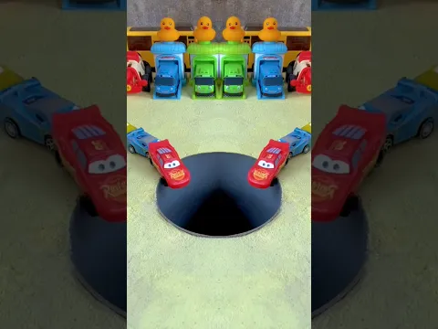 Big Bajaj Pushing Racing Car & Tractor Into Pit #jcb #jcbvideo #jcbtoy #tractor