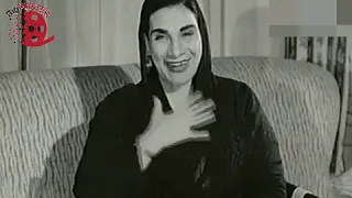 ضحكةزمان اسأليني أنا مدوباهم اتنين 