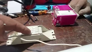 ايه فايده ترنس اللمبه النيون الخانق او البالاست هل ممكن اللمبه تشتغل من غيره هو له فايدتين ماهما  ايه فايده ترنس اللمبه النيون الخانق او البالاست هل ممكن اللمبه تشتغل من غيره هو له فايدتين ماهما