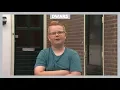 Download Lagu Dwars: Jay baalt dat zijn ouders zijn bankrekening controleren