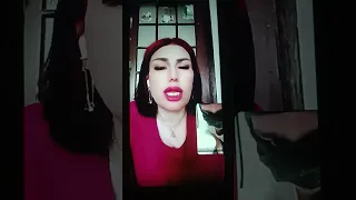 الملكة جيسيكا ترويض كلب   دندنها