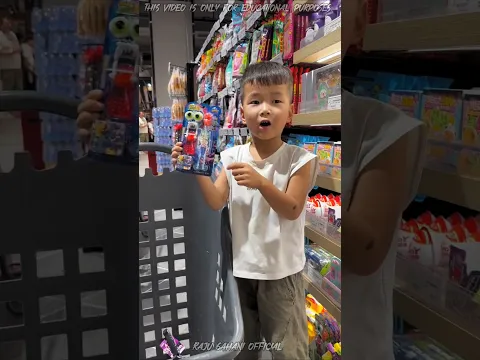 Dad, Help Me! I’m Stuck in the Shopping Basket 😂🍭 | Funny Father & Son Story
