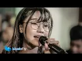 Download Lagu Gelang Kalung - Yuni Vebra