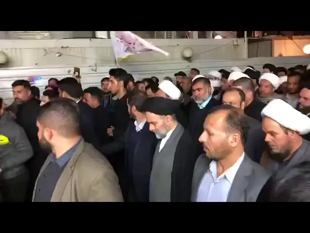⁣سماحة آية الله السيد محمد رضا السيستاني [دامت بركاته] يستقبل جثامين الشهداء أبطال الإنتصار.