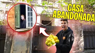 ELA APARECEU? VENDI LARANJA PRA MULHER DA CASA ABANDONADA?
