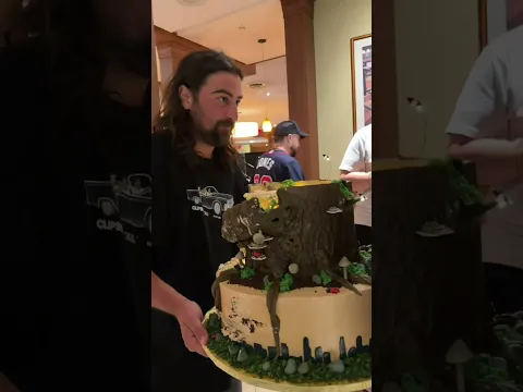 It’s cake time b*tches