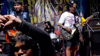 Download CREWSAKAN _ live at come on lest go pogo MP3