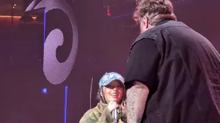 Download JELLYROLL BRINGS OUT HIS SISTER \u0026 She SINGS THE HOUSE DOWN @ Jingle Ball 2023 Philadelphia MP3