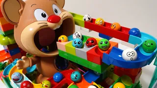 Satisfying Building Blocks Hugely popular! A 3D block coaster featuring a giant mouse!