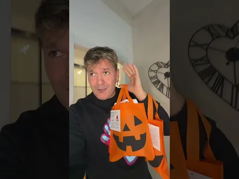 Ecco i regali di Halloween 🎃 per Tom ed Ermenegilda😳ep.3 SBADABEM💥#shorts