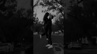 توليت وسعات بنطق كلام واقصد كلام تاني بس معاها كل اللي جوايا مابين ميت مليون مفيش غيرها اللي عاجباني 