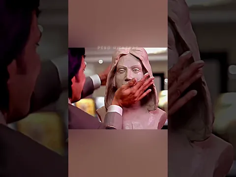 Intentó acabar con una mosca y destruyó la Mona Lisa 😱🗿