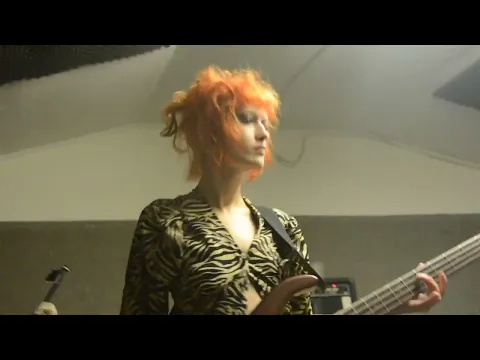 Bande annonce pour un projet de documentaire nommé "FILS DE PUNK"