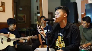 Download LIVE ( TAK IKHLASNO - HAPPY ASMARA ) COVER KERONCONG MP3