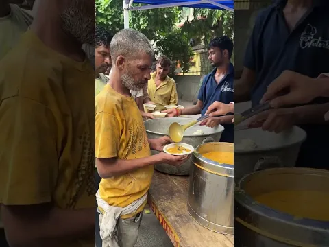 कोई भी हॉस्पिटल के बाहर भूखा नहीं सोयेगा  बस❤️💯#shortvideo #trending #funny #viral#youtubeshorts