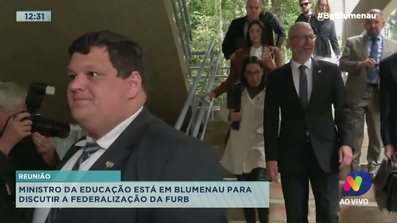 Reunião: ministro da Educação está em Blumenau para discutir a federalização da Furb
