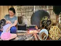 Download Lagu Life of a single mother after storm No. 10 and dishes from the mountains and forests.