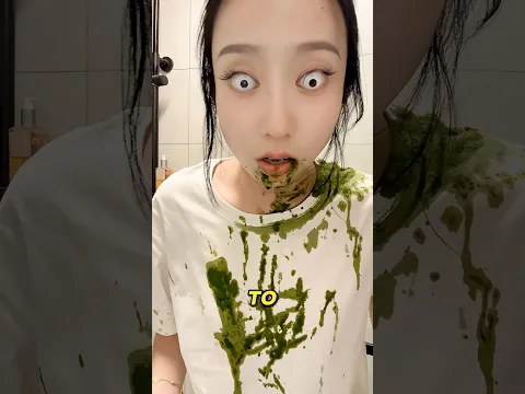 She faked a zombie bite for halloween 🎃