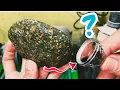 Download Lagu GOSOK batu paling antik dan mengerikan abng ini temukan pas gali kubur ari2 anaknya begini hasilnya
