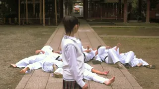 الطالبه دي بتدخل نادي الكاراتيه وبتقرر تختبر مهاراتها على جيش من المحترفين ملخص فيلم High Kick Girl 